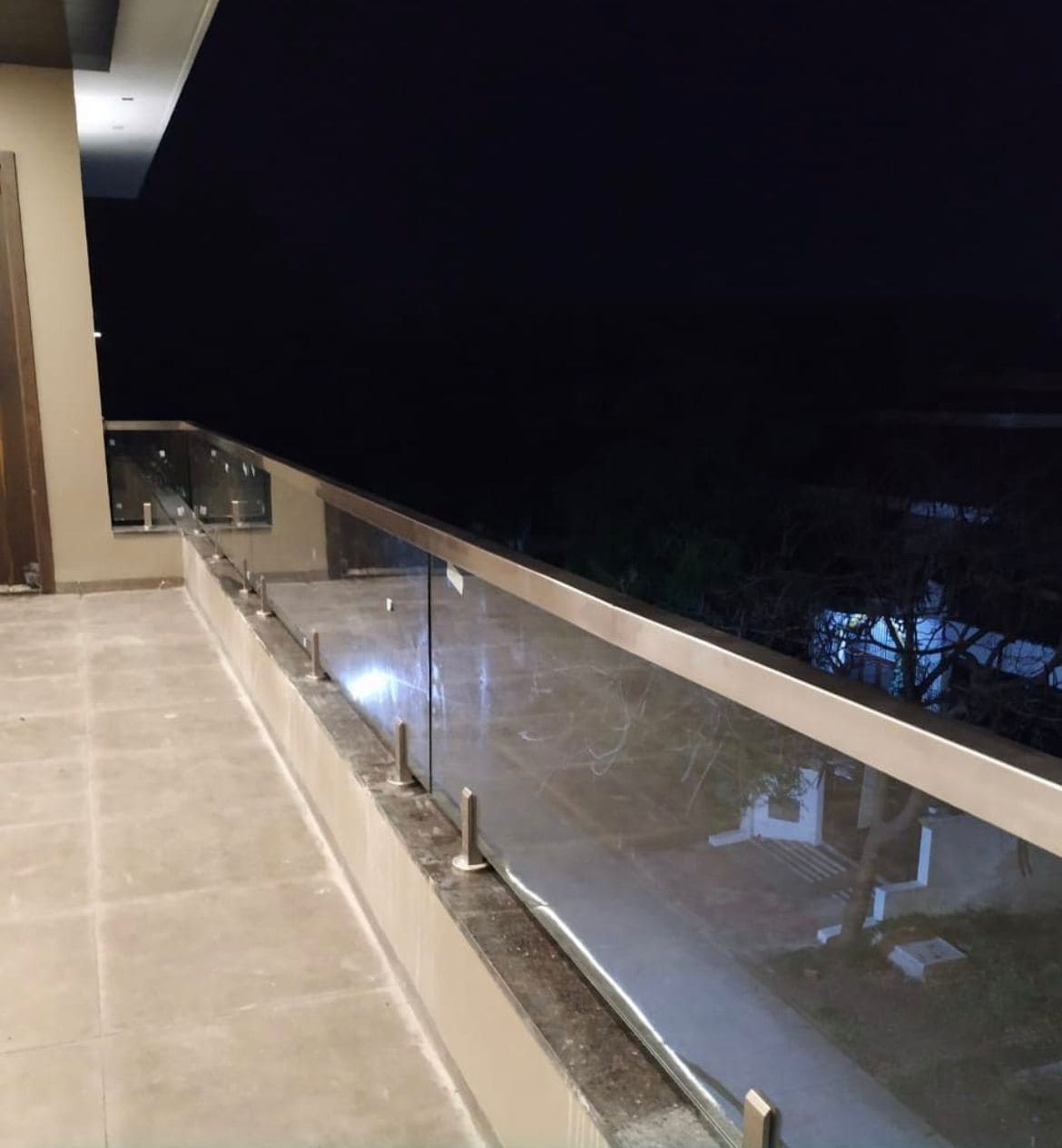 Glass Railing Staircase 5