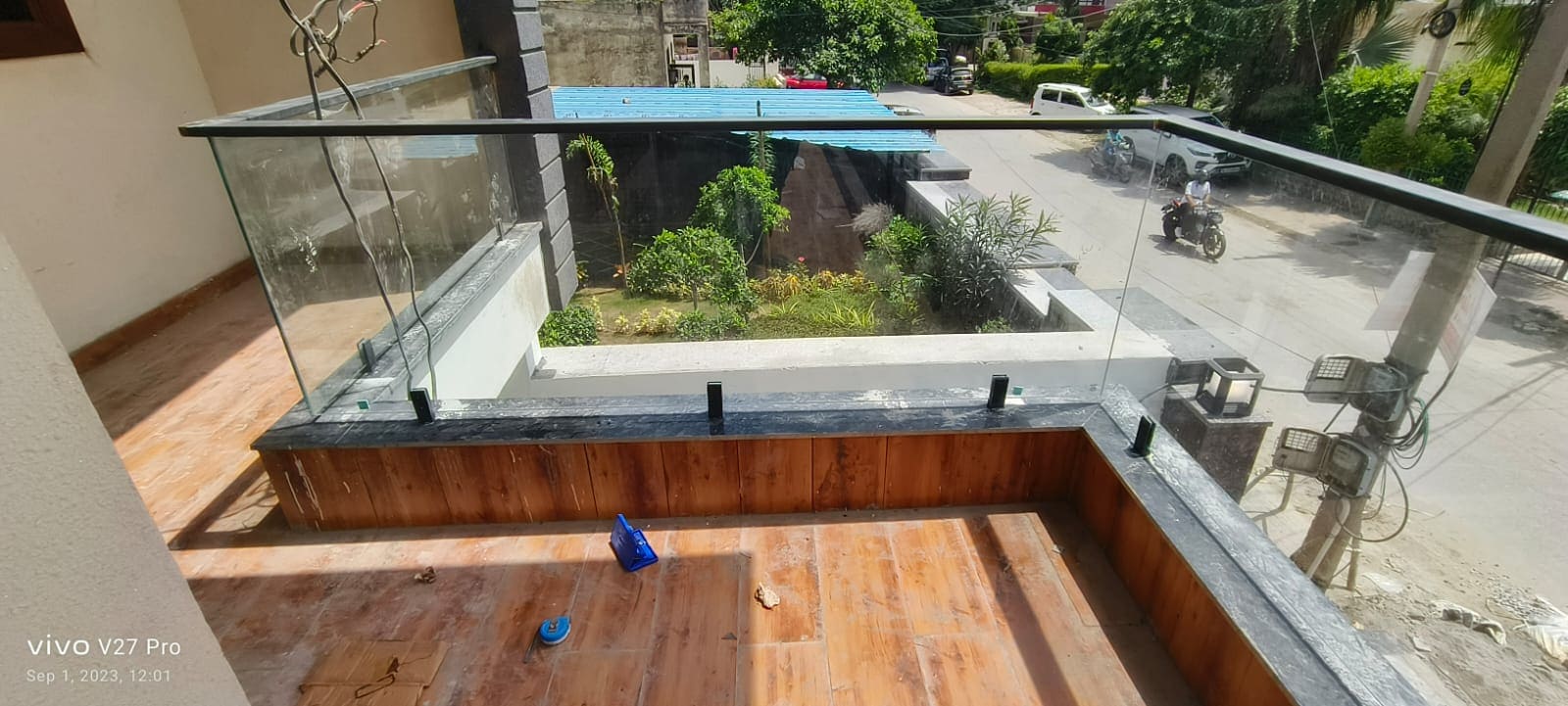 Glass Railing Staircase 9
